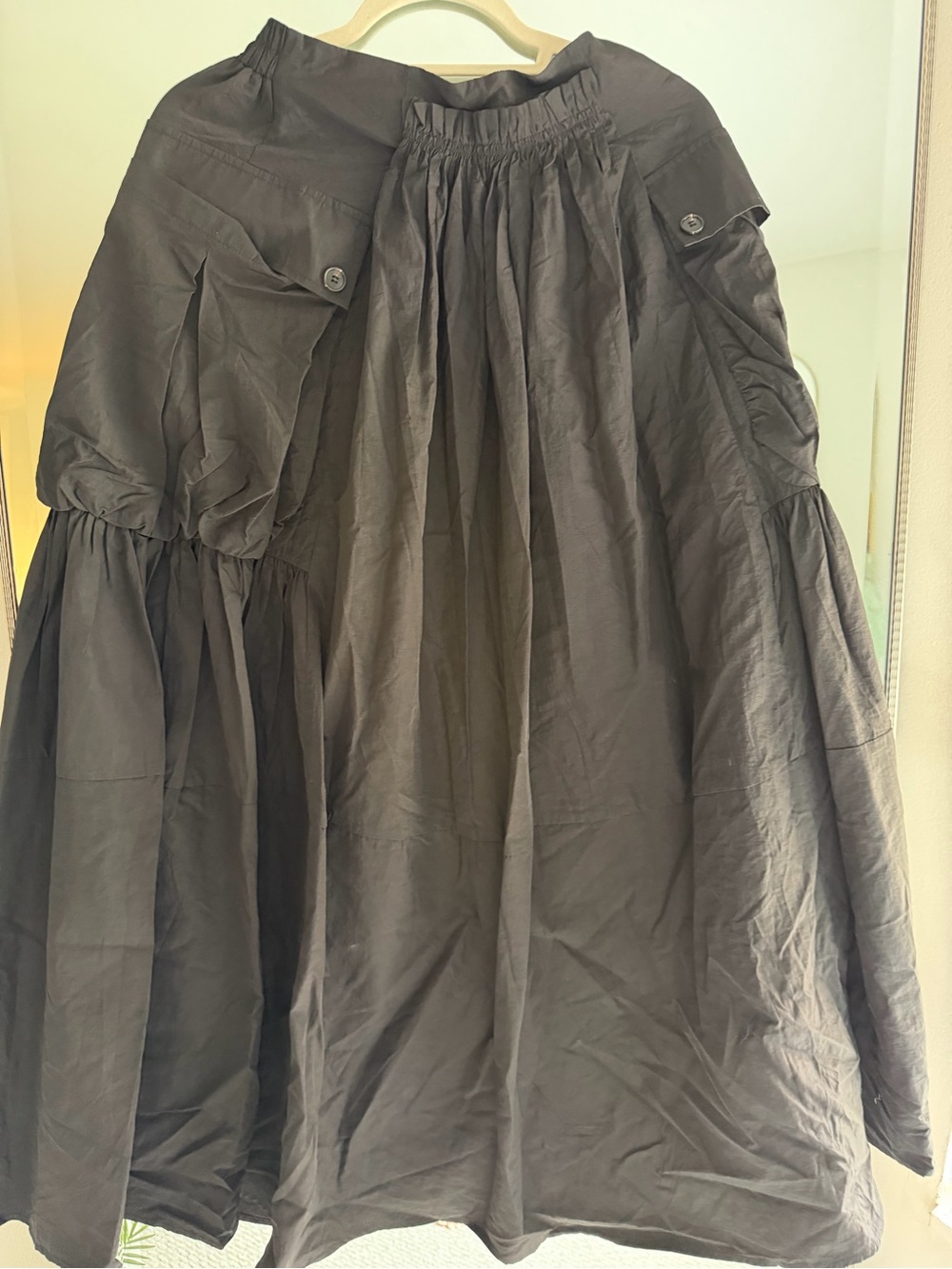 Gracia Black Full A-Line Midi Skirt